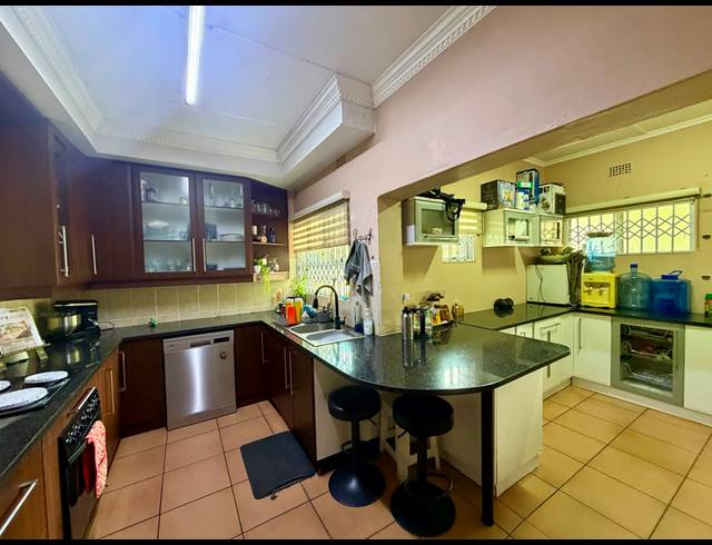 3 BEDROOM FREEHOLD FOR SALE IN ARBORETUM